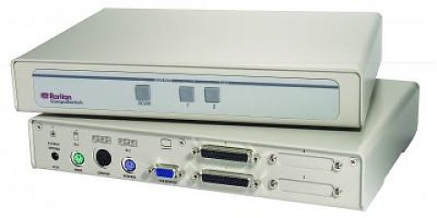 Переключатель KVM CS2