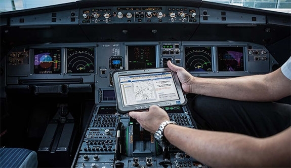 Новые планшеты TOUGHPAD FZ-G1 для easyJet