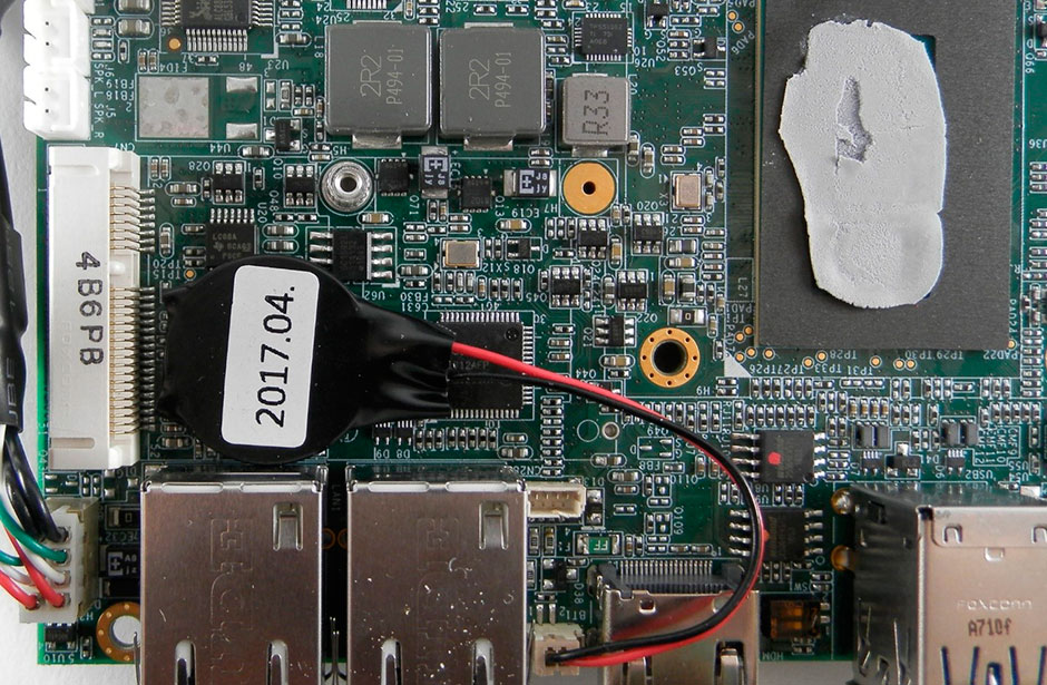 блок питания, система охлаждения, слот Mini PCIe