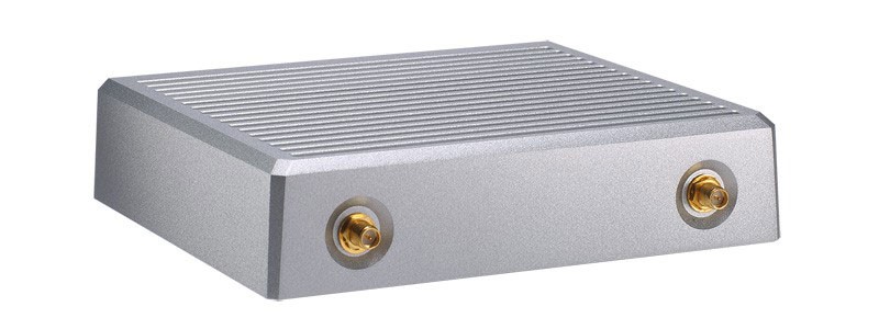 Компактный компьютер на базе NVIDIA Jetson Xavier NX для периферийных вычислений