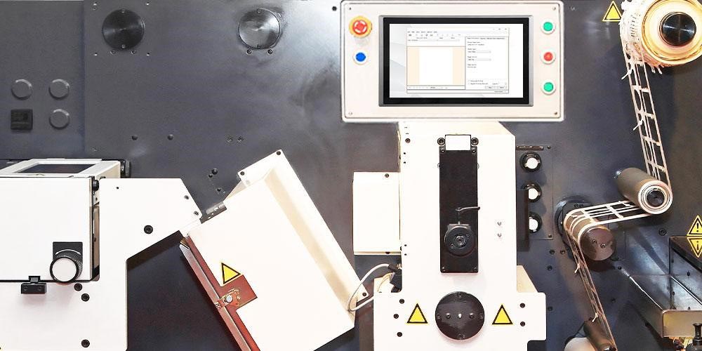 Панельный ПК Cincoze CV-W124/P1101 для промышленной  маркировки